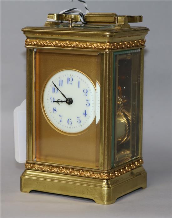 An Edwardian hour repeating gilt brass carriage clock, 13.5cm